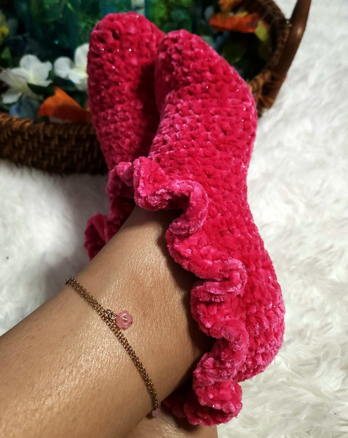 Juicy Ruffle Slipper Socks